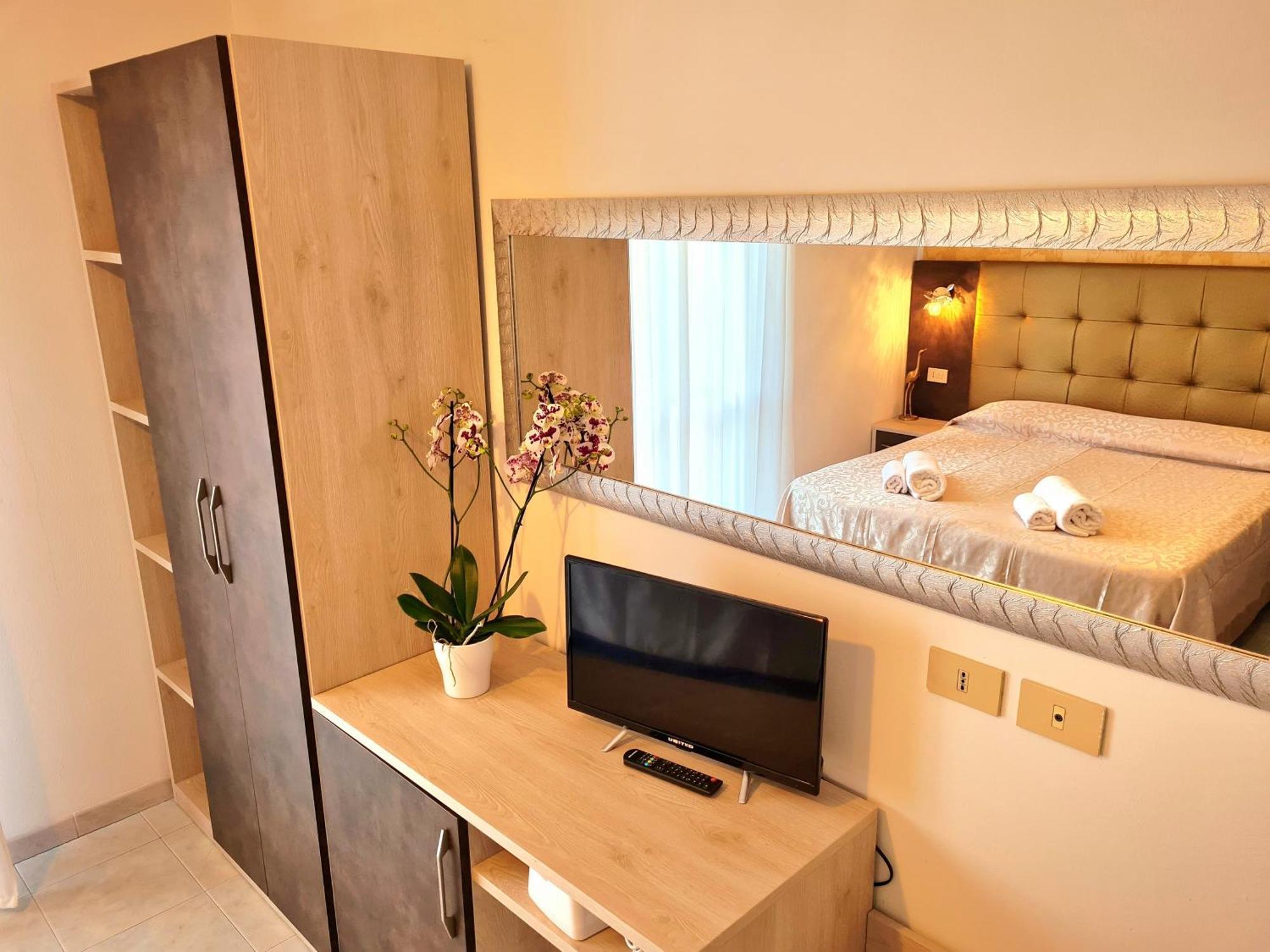 Hotel Laura Cesenatico Room photo
